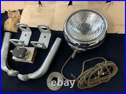Rare 1949 1950 Chevrolet Car and Truck Fog Lamp kit NOS and Complete Part 986234